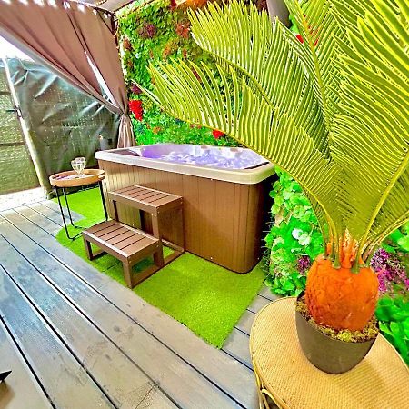 La Lover'S Jungle Pont-Sur-Yonne Esterno foto